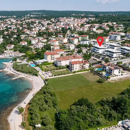 Stunning In * Malinska